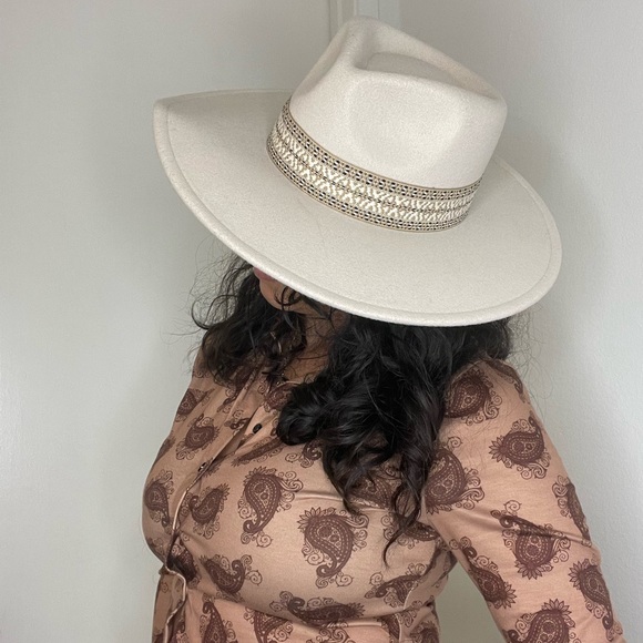 Meet your Posher, Mary - Picture 9 of 10